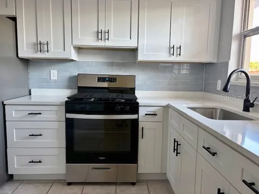 Property Slideshow image 3 of 24 | 5840 30th ave 102, Gulfport, FL, 33707