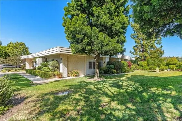 Property Slideshow image 2 of 54 | 5587 via dicha b, Laguna Woods, CA, 92637