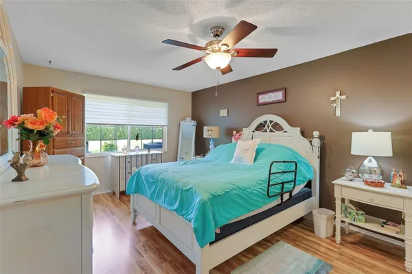 Property Slideshow image 3 of 37 | 1011 dunrobin dr b, Palm Harbor, FL, 34684