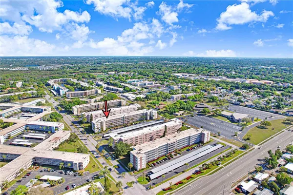 Property Slideshow image 2 of 29 | 5603 80th st 303, St Petersburg, FL, 33709