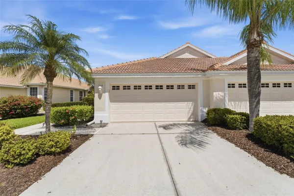 Property Slideshow image 2 of 26 | 4924 whispering oaks dr, North Port, FL, 34287