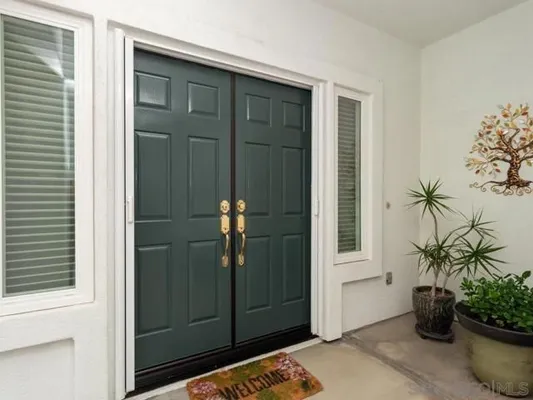Property Slideshow image 3 of 34 | 6028 dassia way, Oceanside, CA, 92056