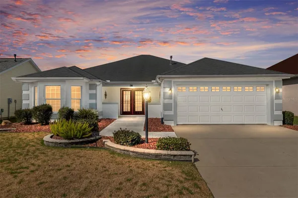 Property Slideshow image 2 of 73 | 977 caribou way, The Villages, FL, 32162