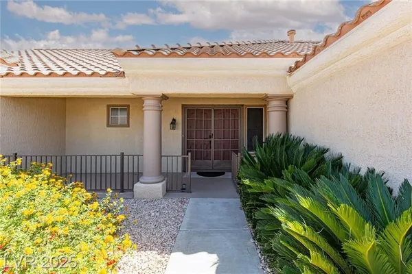 Property Slideshow image 2 of 27 | 9705 blue bell dr, Las Vegas, NV, 89134