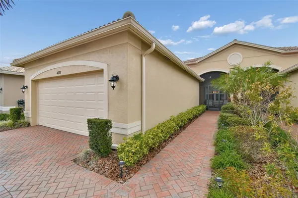 Property Slideshow image 2 of 79 | 4838 marble springs cir, Wimauma, FL, 33598