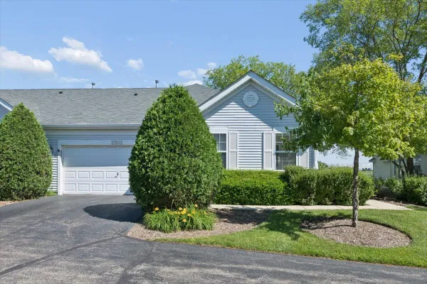 Property Slideshow image 3 of 26 | 21102 w cypress ct, Plainfield, IL, 60544