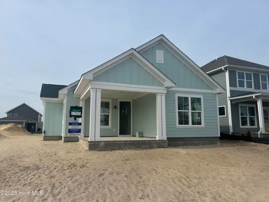 Property Slideshow image 2 of 48 | 5312 sunfish ln, Wilmington, NC, 28412