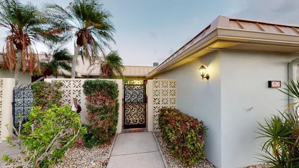 Property Slideshow image 2 of 96 | 636 boca ciega point blvd, St Petersburg, FL, 33708
