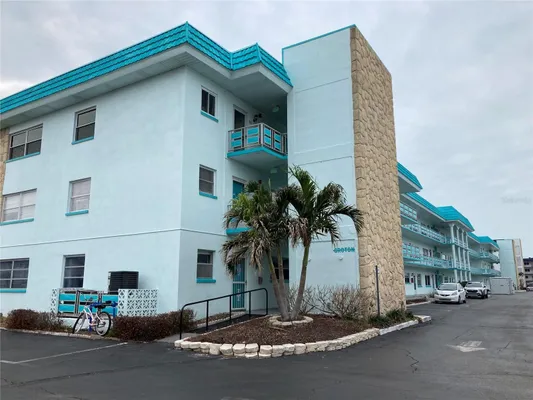 Property Slideshow image 2 of 45 | 5940 30th ave 209, Gulfport, FL, 33707