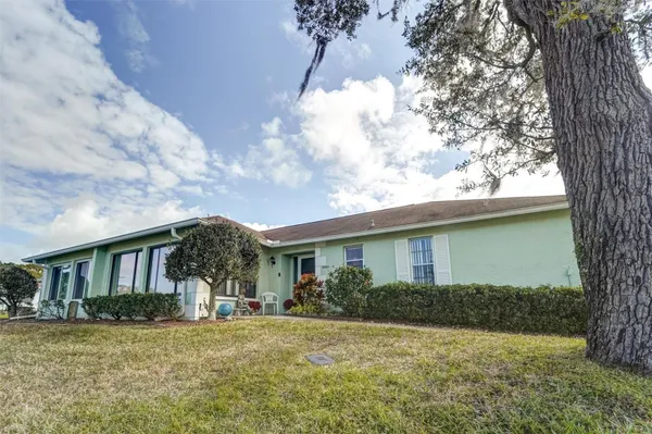 Property Slideshow image 2 of 15 | 8360 high point cir 3, Port Richey, FL, 34668