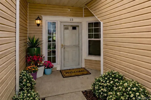 Property Slideshow image 3 of 18 | 15 cricket ct, Brookhaven, NY, 11967