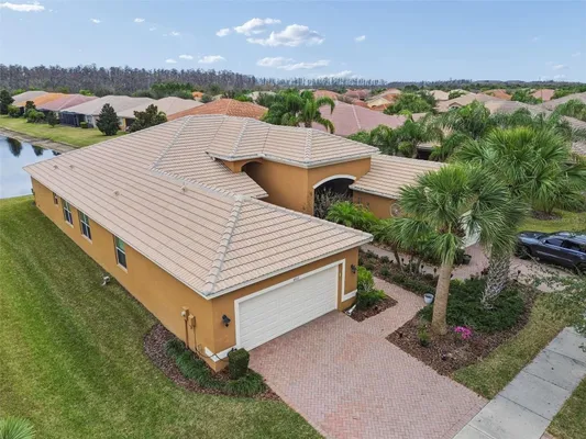 Property Slideshow image 3 of 79 | 4913 marble springs cir, Wimauma, FL, 33598