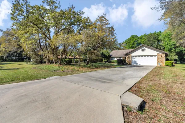 Property Slideshow image 3 of 54 | 8160 sw 53rd ct, Ocala, FL, 34476