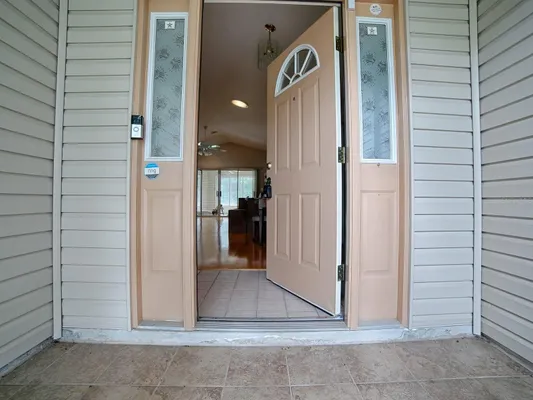 Property Slideshow image 2 of 29 | 419 ranchwood dr, Leesburg, FL, 34748