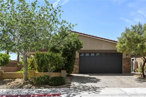 Property Slideshow image 2 of 34 | 1843 kinglake st, Henderson, NV, 89044