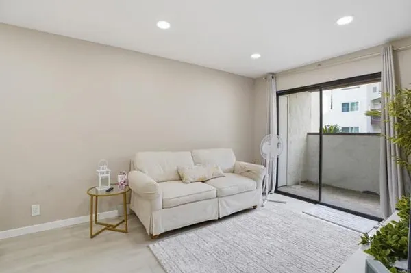 Property Slideshow image 3 of 9 | 6350 genesee ave 107, San Diego, CA, 92122
