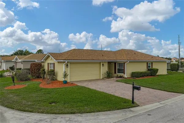 Property Slideshow image 2 of 100 | 4201 berwick dr, Lake Wales, FL, 33859