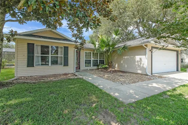 Property Slideshow image 3 of 41 | 1204 oak hammock ln, Lady Lake, FL, 32159