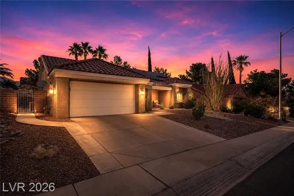 Property Slideshow image 3 of 56 | 2817 lotus hill dr, Las Vegas, NV, 89134