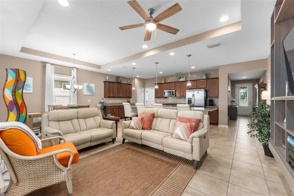 Property Slideshow image 3 of 25 | 5662 nw 40th pl, Ocala, FL, 34482