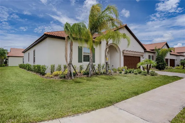 Property Slideshow image 2 of 26 | 17439 holly well ave, Wimauma, FL, 33598