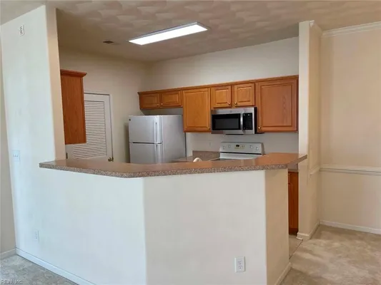 Property Slideshow image 2 of 28 | 2820 majestic oak ct, Virginia Beach, VA, 23456