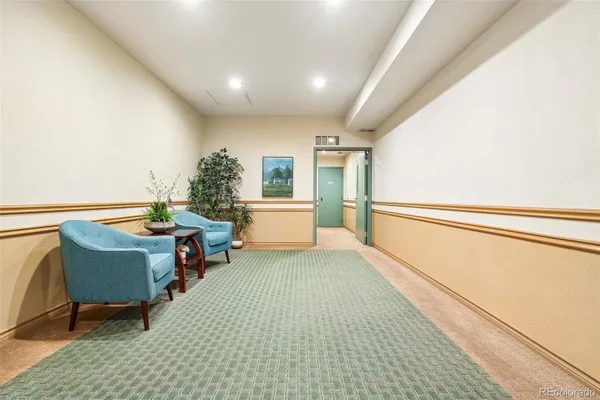 Property Slideshow image 3 of 42 | 2897 w riverwalk cir 307, Littleton, CO, 80123