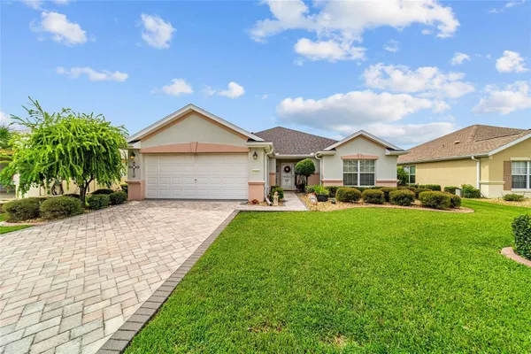 Property Slideshow image 2 of 66 | 13430 se 86th cir, Summerfield, FL, 34491