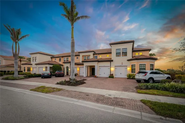 Property Slideshow image 3 of 67 | 23189 banbury way 203, Venice, FL, 34293