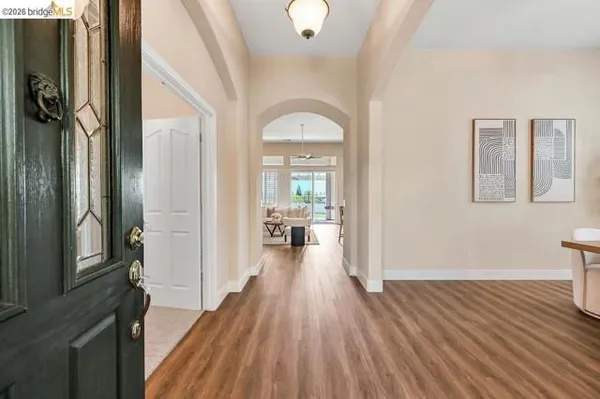 Property Slideshow image 3 of 28 | 1419 bismarck ln, Brentwood (Cc), CA, 94513