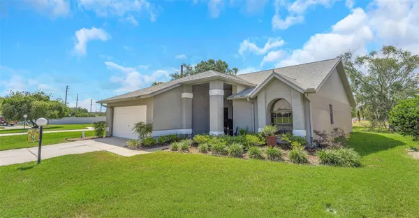 Property Slideshow image 2 of 45 | 10665 fallen leaf ln, Port Richey, FL, 34668