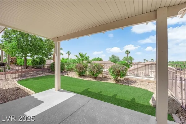 Property Slideshow image 3 of 24 | 2504 libretto ave, Henderson, NV, 89052