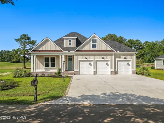 Property Slideshow image 2 of 77 | 144 s middleton dr, Calabash, NC, 28467