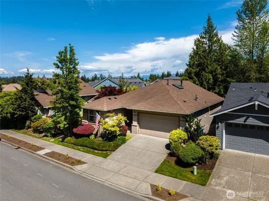 Property Slideshow image 2 of 38 | 12652 sun break way, Redmond, WA, 98053