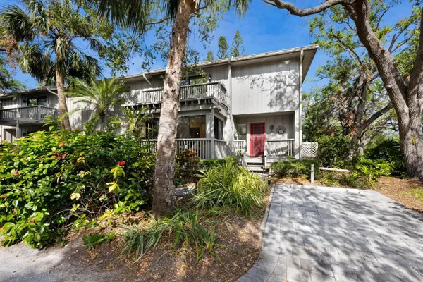 Property Slideshow image 3 of 77 | 1479 landings cir 41, Sarasota, FL, 34231