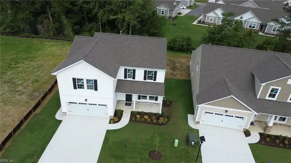 Property Slideshow image 2 of 20 | 4408 abercorn dr, Suffolk, VA, 23435