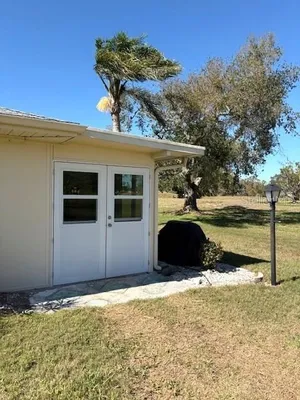 Property Slideshow image 3 of 34 | 1901 canterbury ln 10, Sun City Center, FL, 33573