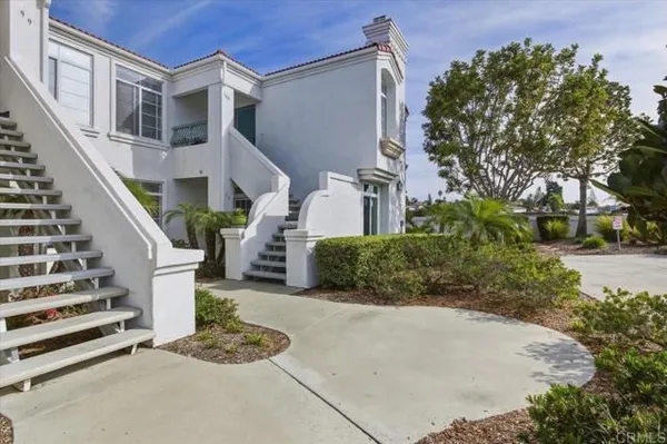Property Slideshow image 2 of 26 | 3315 genoa way 96, Oceanside, CA, 92056