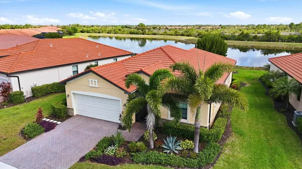Property Slideshow image 2 of 60 | 10474 medjool dr, Venice, FL, 34293