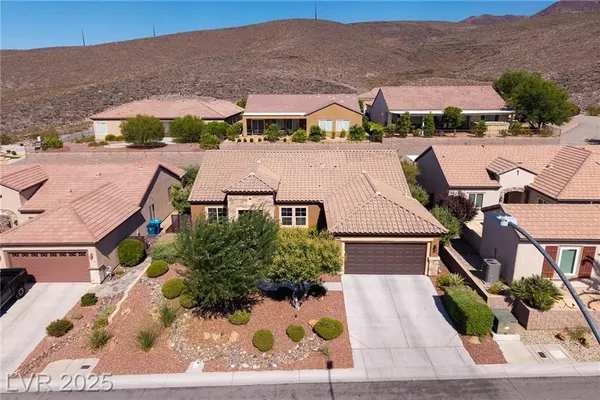 Property Slideshow image 2 of 47 | 2188 bannerwood st, Henderson, NV, 89044