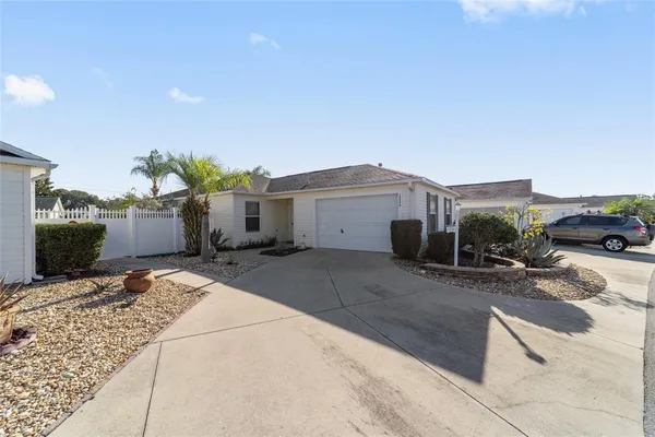 Property Slideshow image 3 of 68 | 17773 se 91st freedom ct, The Villages, FL, 32162