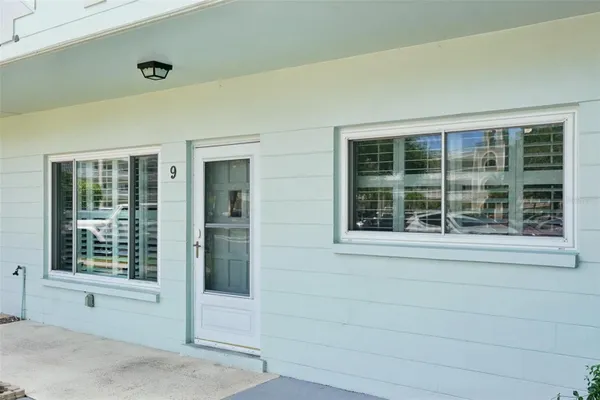 Property Slideshow image 2 of 47 | 2255 philippine dr 9, Clearwater, FL, 33763