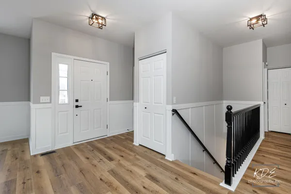 Property Slideshow image 3 of 39 | 733 s mecosta ln, Romeoville, IL, 60446