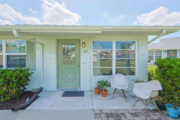 Property Slideshow image 2 of 85 | 1902 dandridge st 24, Sun City Center, FL, 33573