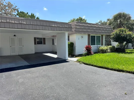 Property Slideshow image 2 of 26 | 5531 riverbluff cir # v9, Sarasota, FL, 34231