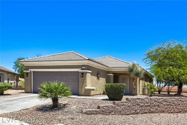Property Slideshow image 3 of 49 | 2516 evansville ave, Henderson, NV, 89052
