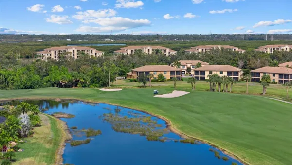 Property Slideshow image 2 of 62 | 111 babbling brook run, Bradenton, FL, 34212