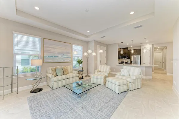 Property Slideshow image 3 of 72 | 6017 mesa gln, Sarasota, FL, 34243