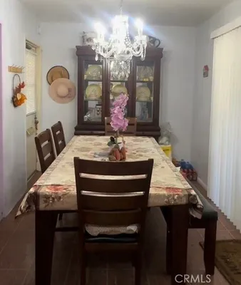 Property Slideshow image 3 of 11 | 913 cherry hills dr, Bakersfield, CA, 93309