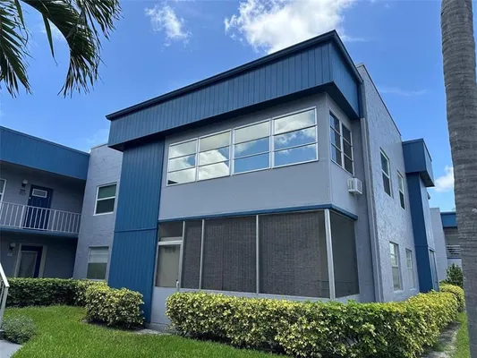 Property Slideshow image 2 of 37 | 710 flanders o # 710, Delray Beach, FL, 33484